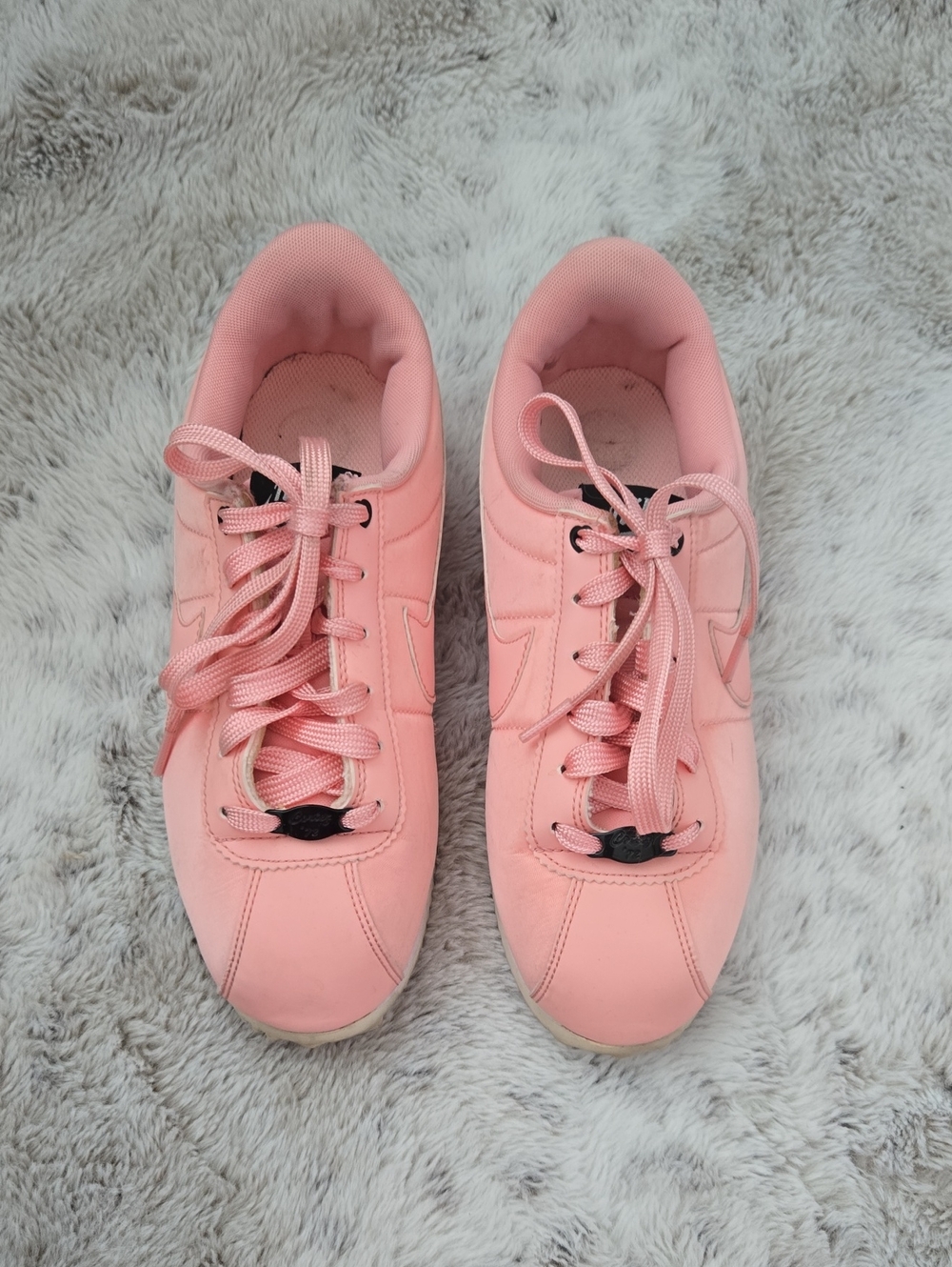 Nike Valentines Day Pink Sneakers